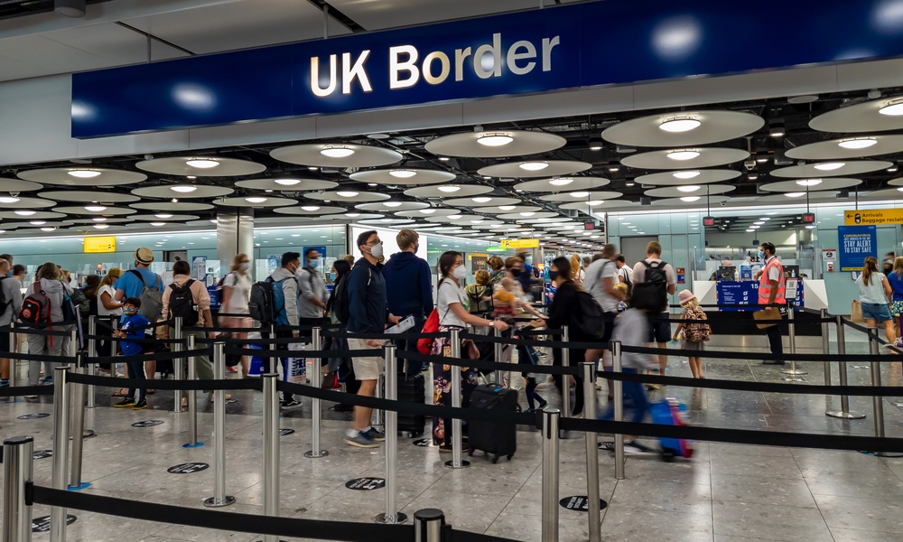 الجنسيات التي يمكنها الحصول على إعفاء إلكتروني من التأشيرة البريطانية 2536